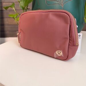 NWT Lululemon Everywhere Belt Bag 1L *Metal Hardware|Spiced Chai Gold
